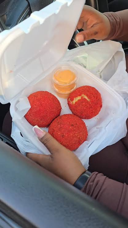 JERK CHICKEN BOMBS (2pcs)